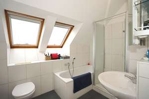 Vermietete DG-Maisonette mit 2-TG-Stellplätzen in top gepflegtem 6-Familienhaus in der Waldsi – Die vollständige Adresse der Immobilie erhältst du vom Anbieter., 51375 Schlebusch, Leverkusen – Vorschaubild 14