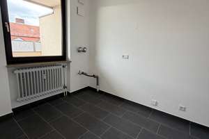 Frisch renovierte, großzügige 3-Zimmer-Wohnung mit Dachterrasse im beliebten Wöhrd! – Georg-Strobel-Str. 7, 90489 Wöhrd, Nürnberg – Vorschaubild 9