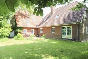 Ruheoase vor den Toren von Sylt und Föhr: Gepflegtes Einfamilienhaus mit großem Saunabereich.  – Die vollständige Adresse der Immobilie erhältst du vom Anbieter., 25924 Emmelsbüll-Horsbüll – Vorschaubild 2