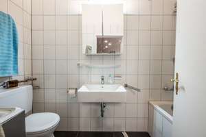AIGNER - Zeitnah bezugsfreie, charmante 3-Zimmer-Altbauwohnung in Neuhausen – Die vollständige Adresse der Immobilie erhältst du vom Anbieter., 80636 St. Vinzenz, München – Vorschaubild 7