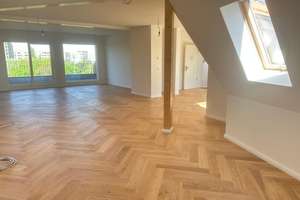 PROVISIONSFREIER VERKAUF ! TOLLE SEHR HELLE NEUE DACHGESCHOSSWOHNUNG MIT TERRASSEN U. LIFT IN P´BERG – John-Schehr-Str. 4, 10405 Prenzlauer Berg, Berlin – Vorschaubild 4