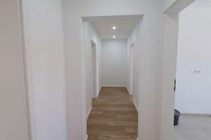 Erstbezug nach Sanierung - Helle 3-Zim.-WHG mit Wintergarten in attraktiver Lage von Bad Cannstatt – Die vollständige Adresse der Immobilie erhältst du vom Anbieter., 70374 Schmidener Vorstadt, Stuttgart – Vorschaubild 9
