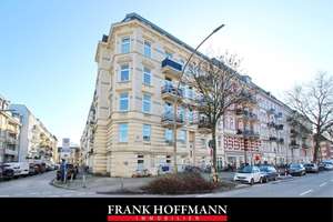 Großzügige Altbauwohnung im zentralen Hamburg Eimsbüttel – Die vollständige Adresse der Immobilie erhältst du vom Anbieter., 20253 Hoheluft-West, Hamburg – Vorschaubild 1