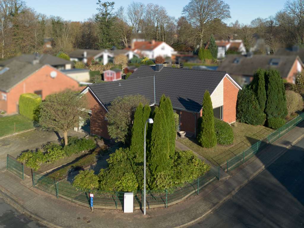 Immobilie in Wrist - Gemütlicher Bungalow wartet auf liebevolle Sanierung – ebenerdiges Wohnen in ruhiger Umgebung - Bild 2