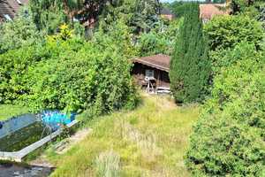 Renovierungsbedürftige DHH mit zwei getrennten Wohnungen auf schönem Grundstück mit Garten und Pool – Nürnberg – Vorschaubild 20