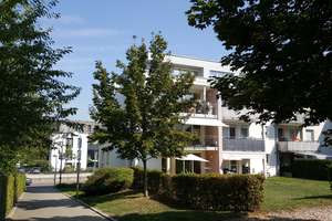 HN-Ost: Helle, moderne 4-Zi.-Whng, S/W-Balkon, Aufzug, Gäste-WC, TG-Platz m. Anschl. f. Wallbox