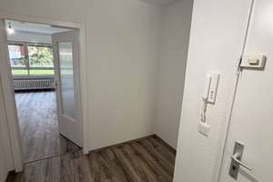 Frisch renovierte 1-Zimmer-Wohnung in schöner Lage! – Heidhauser Platz 2, 45239 Heidhausen, Essen – Vorschaubild 2