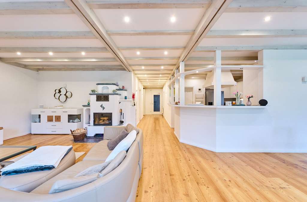 Immobilie in Markt Indersdorf - Attraktives Einfamilienhaus auf großzügigem Grundstück in familienfreundlicher Umgebung - Bild 3