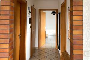 Schöne Dachgeschosswohnung mit großem Balkon und Stellplatz! – 46049 Alstaden-West, Oberhausen – Vorschaubild 14