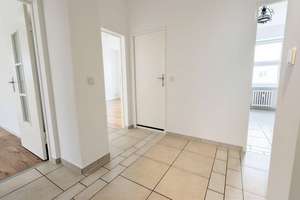 Bezugsfreie 4-Zimmer-Wohnung nahe Schloss Charlottenburg – Die vollständige Adresse der Immobilie erhältst du vom Anbieter., 10589 Charlottenburg, Berlin – Vorschaubild 7