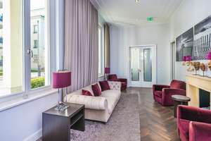 Wohnen in hochwertigem Ambiente mit internationalem Flair.
Möblierte 2 Zimmer-Dachterrassen-Wohnung – Die vollständige Adresse der Immobilie erhältst du vom Anbieter., 40549 Heerdt, Düsseldorf – Vorschaubild 26