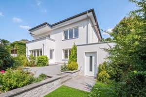 Eleganz trifft Effizienz – Premiumobjekt in Berlin-Lichterfelde West
