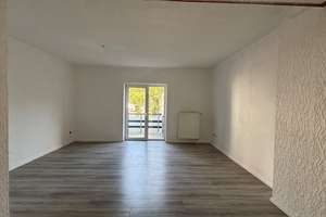 3-Zimmer-Wohnung mit Balkon und Tiefgarage!