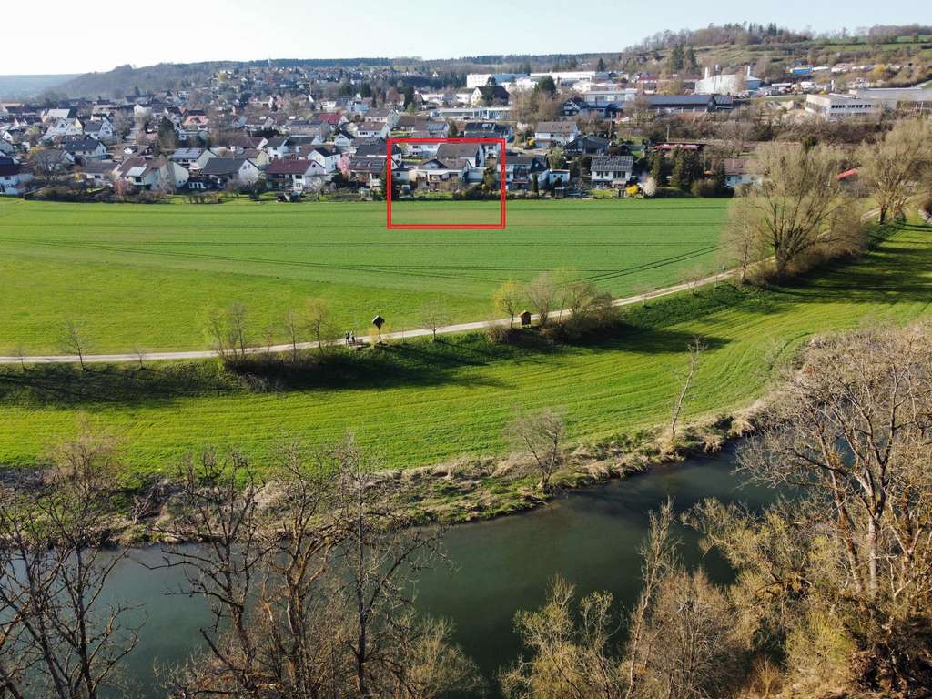 Immobilie in Sigmaringendorf - Ortsrandlage mit Weitblick – großzügiges Zweifamilienhaus nahe Donau - Bild 1