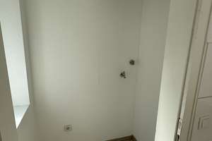 renovierte 2 Zimmer Wohnung in der 2. Etage – Mülheimer Straße 382, 46045 Dümpten, Oberhausen – Vorschaubild 5