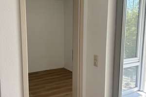 FREI - Hell und Sonnig, neue Einbauküche, Parkett, Terrasse, HSM - TG – Die vollständige Adresse der Immobilie erhältst du vom Anbieter., 70563 Heerstraße, Stuttgart – Vorschaubild 11
