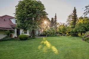 Großzügiges Landhaus mit weitläufigem Garten – Die vollständige Adresse der Immobilie erhältst du vom Anbieter., 82335 Berg – Vorschaubild 1