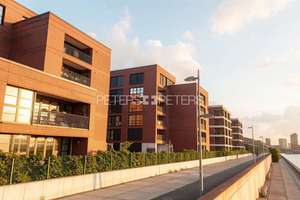 + Top Lage mit Terrasse direkt zur Weser +