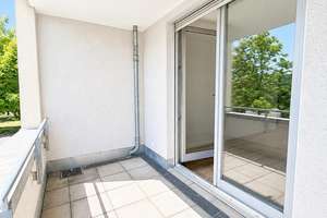 7548 - Renovierte 2-Zimmerwohnung mit Loggia nähe Günther-Klotz-Anlage! – Die vollständige Adresse der Immobilie erhältst du vom Anbieter., 76135 Südweststadt, Karlsruhe – Vorschaubild 3