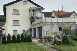 Interessantes freistehendes 2-Familienhaus mit exklusiver Ausstattung & großem Grundstück  – Die vollständige Adresse der Immobilie erhältst du vom Anbieter., 63857 Waldaschaff – Vorschaubild 1