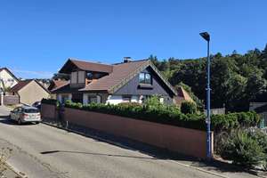 ***Gepflegtes Einfamilienhaus mit großer Werkstatt/Garage zu verkaufen!*** – Die vollständige Adresse der Immobilie erhältst du vom Anbieter., 76337 Waldbronn – Vorschaubild 2
