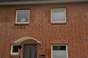 135qm  Reihenmittelhaus BEFRISTET möbliert zur Zwischenmiete zu vermieten  – Oberhausen – Vorschaubild 1