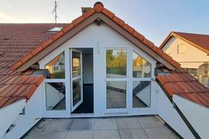 Wunderschöne, helle DG Maisonette Wohnung