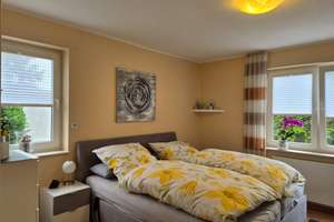 Bielefeld: Modernisierte 3-Zimmer-Wohnung mit eigenem Garten und Terrasse – Die vollständige Adresse der Immobilie erhältst du vom Anbieter., 33609 Heepen, Bielefeld – Vorschaubild 4