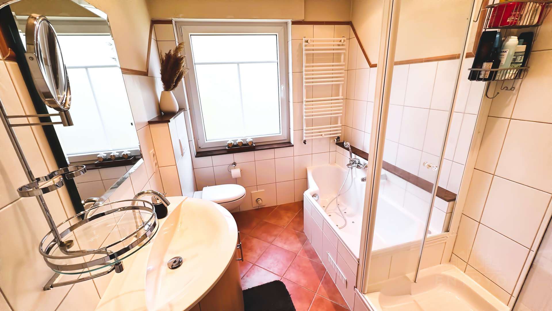 Immobilie in Löningen - ** PROVISIONSFREI ** Einfamilienhaus mit Gartenidylle und großzügiger Nutzfläche in Löningen - Bild 0