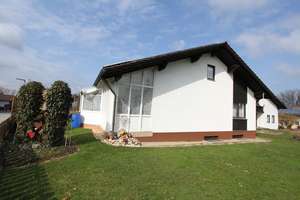 DIPLOM-Immowirt MAIER !! Perfekter, großzügiger Bungalow - WOHNEN bis ins HOHE ALTER u. PV-Anlage !! – Die vollständige Adresse der Immobilie erhältst du vom Anbieter., 94428 Eichendorf – Vorschaubild 9