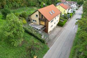Gepflegtes Dreifamilienhaus in toller Lage in Wasseralfingen – Die vollständige Adresse der Immobilie erhältst du vom Anbieter., 73433 Wasseralfingen, Aalen – Vorschaubild 3