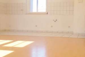 MEGA =》ERSTBEZUG, 2 ZI OASE, BALKON, EINBAUKÜCHE MÖGL. !! – Die vollständige Adresse der Immobilie erhältst du vom Anbieter., 9111 Zentrum, Chemnitz – Vorschaubild 7