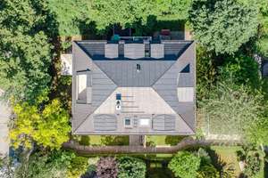 Eingebettet im Grünen – stilvolle 3-Zimmer-Dachgeschosswohnung mit Südterrasse – Die vollständige Adresse der Immobilie erhältst du vom Anbieter., 81827 Waldtrudering, München – Vorschaubild 21