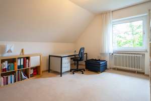Freistehendes Raumwunder in Krefeld mit viel Platz und Sonnengarten in ruhiger Lage! – Die vollständige Adresse der Immobilie erhältst du vom Anbieter., 47803 Kempener Feld/Baackeshof, Krefeld – Vorschaubild 24