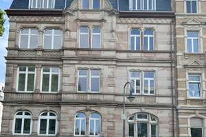 3-Zimmer-Wohnung - ERSTBEZUG nach Kernsanierung - inkl. Stellplatz und Einbauküche – Geibelstr. 22, 63450 Innenstadt, Hanau – Vorschaubild 1