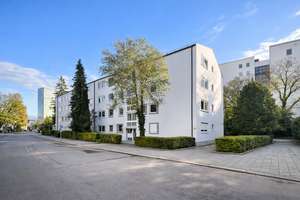 Attraktive 3-Zi-Wohnung in München mit Garage – Eigennutzung oder Kapitalanlage – Die vollständige Adresse der Immobilie erhältst du vom Anbieter., 80992 Alt-Moosach, München – Vorschaubild 2