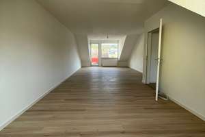 Großzügige & frisch renovierte 2 Zimmer Wohnung in Pforzheim
