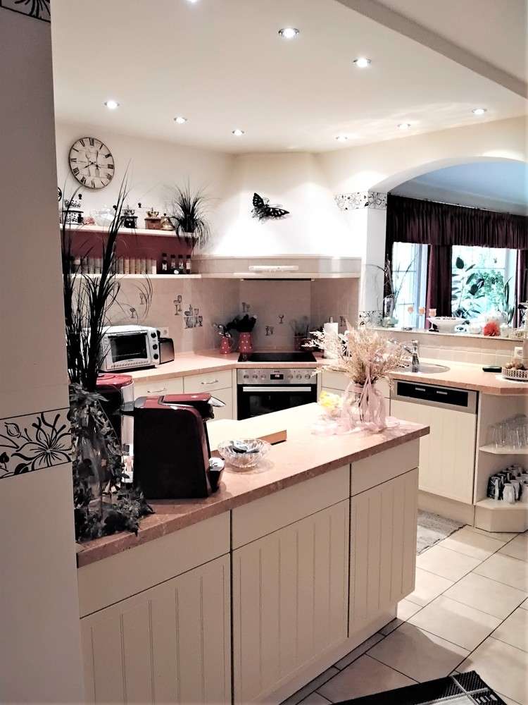 Immobilie in Gevensleben - Generationenwohnen auf zwei Ebenen in zwei Wohneinheiten oder Platz für eine große Familie - Bild 1