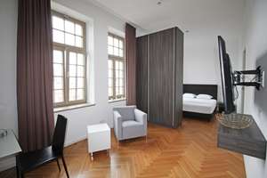 *Herrschaftliches Wohnen in denkmalgeschützem Anwesen in zentraler Lage * – Schwere-Reiter-Straße 39a, 80797 Schwere-Reiter-Straße, München – Vorschaubild 2