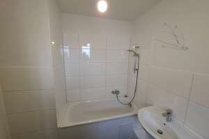 Modernisierte 2,5 Wohnung zur Miete in Lübeck -Wentzel Dr. – Schillstraße 2 - 4, 23566 Sankt Gertrud, Lübeck – Vorschaubild 5