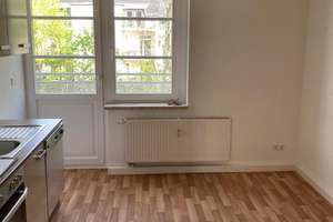 Schicke 2-Zimmer mit Einbauküche, Laminat, Wannenbad & Balkon in ruhiger Lage! – Zschopauer Platz 11, 9126 Bernsdorf, Chemnitz – Vorschaubild 10