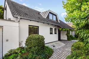 Charmantes Einfamilienhaus in Isernhagen K.B.! – Hannover (Kreis) – Vorschaubild 1
