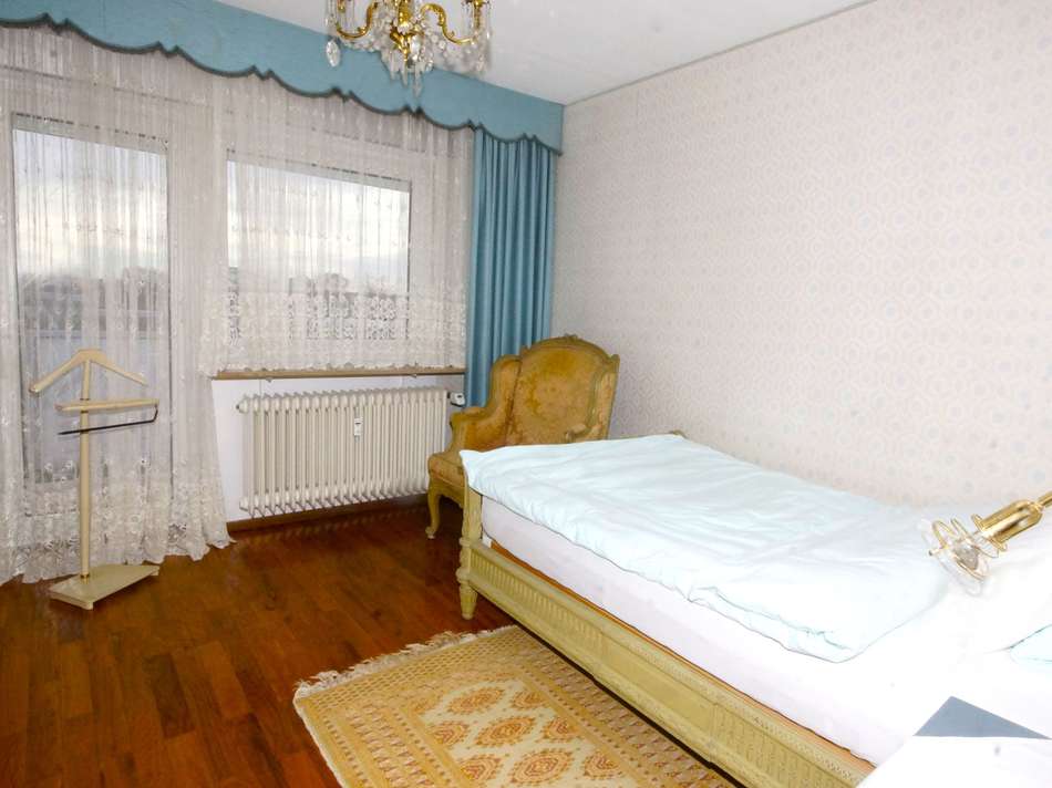 Schlafzimmer Wohnung 2
