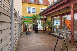 Individuelles Einfamilienhaus mit Wintergarten, Dachstudio und außergewöhnlichem Außenbereich