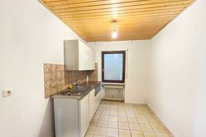 Familienbungalow mit Einliegerwohnung und Doppelgarage auf schönem Hanggrundstück – Katharinenberg 12, 91350 Gremsdorf – Vorschaubild 23