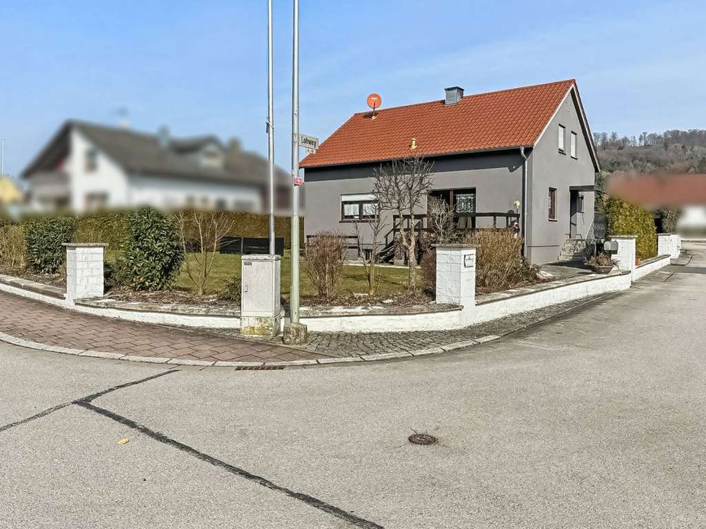 Immobilie in Sengenthal - Sale &amp; Lease-Back: Gepflegtes Einfamilienhaus mit großem Garten in Sengenthal - Bild 1
