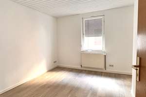 Frisch renoviert: Schöne 3 Zi-DG-Whg.  (ca. 56 m²)  in ruhiger Lage der Neckarvorstadt – Die vollständige Adresse der Immobilie erhältst du vom Anbieter., 70376 Neckarvorstadt, Stuttgart – Vorschaubild 4