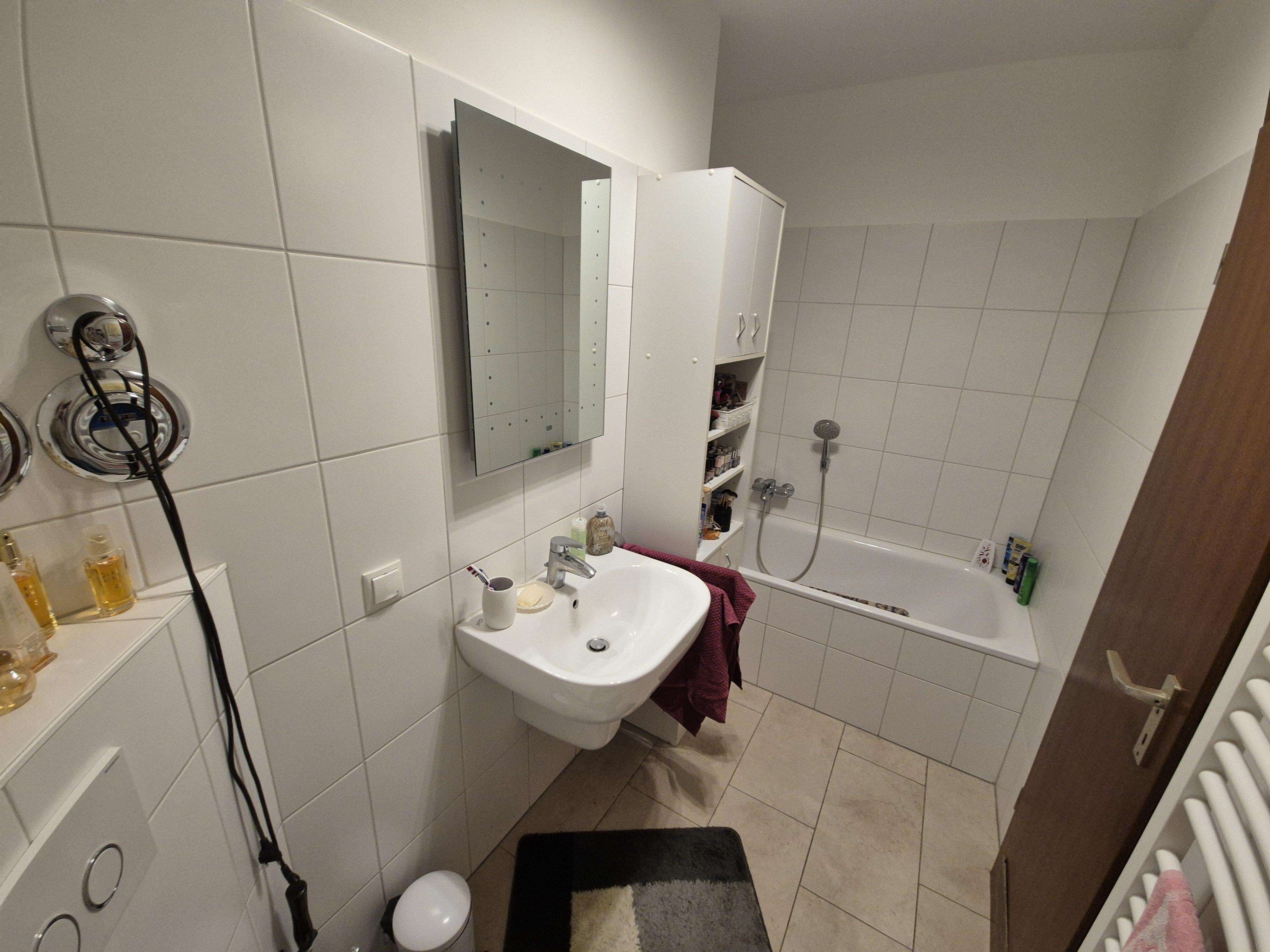 Immobilie in Friedrichsdorf - Solide Kapitalanlage: Vermietete 4-Zimmer-Wohnung mit Tiefgarage und Langzeitmietern - Bild 0