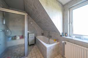 Hochwertiges Zweifamilienhaus mit großem Grundstück in Hatten – Die vollständige Adresse der Immobilie erhältst du vom Anbieter., 26209 Hatten – Vorschaubild 34