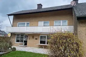 Komfortables Wohnhaus plus Renditeobjekt! – Bielefeld – Vorschaubild 4